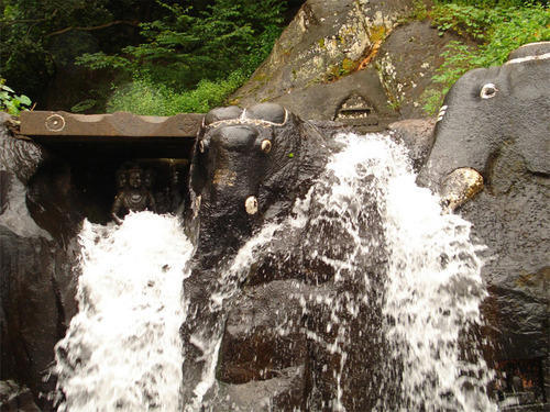 Kallathagiri Falls