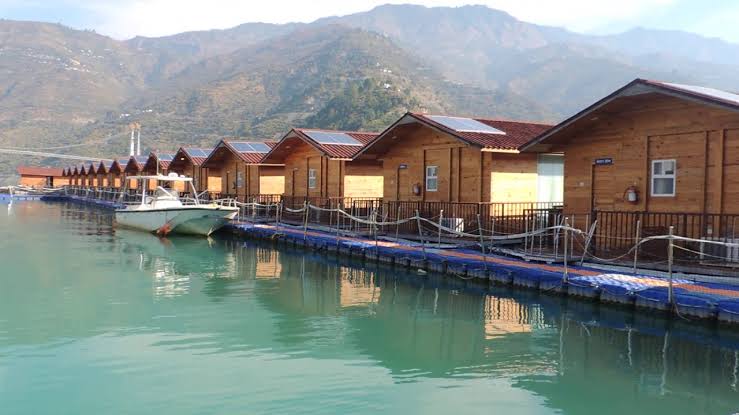 Floating Huts