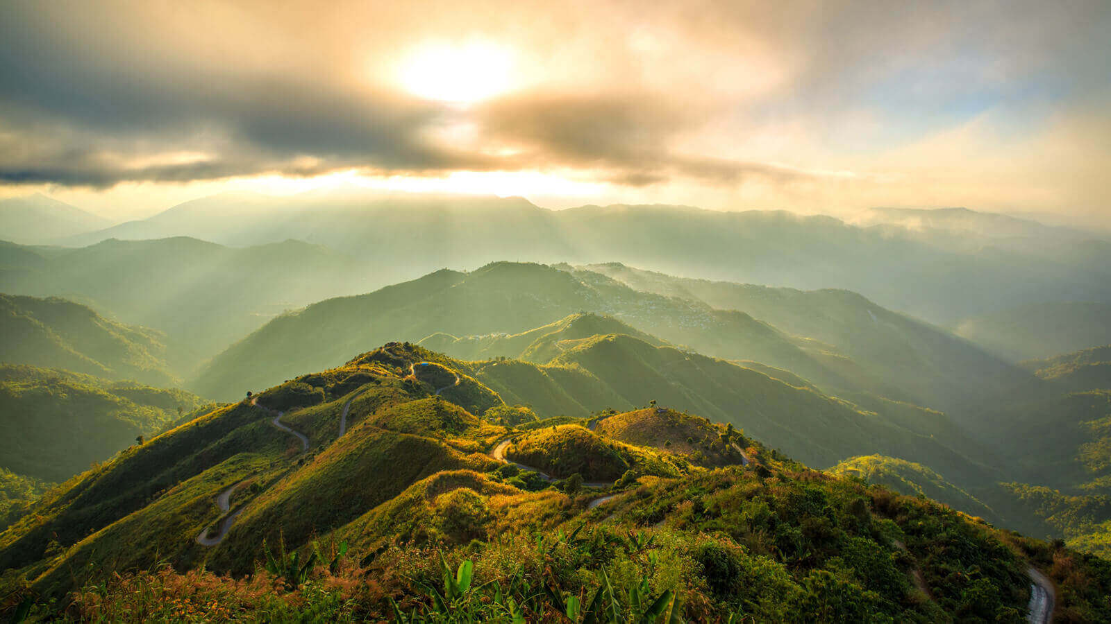 Trekking in Durtlang Hills