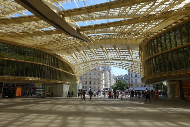 Les Halles - Paris - Connecting Traveller